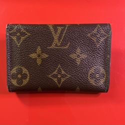 Authentic Louis Vuitton 6KeyHolder