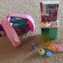 Chelsea camper And Barbie Baking Kitchen