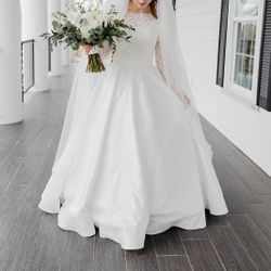 Wedding dress