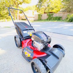 Briggs And Stratton 21” / 7.25HP / 163cc Self Propelled Lawn Mower With Bag 