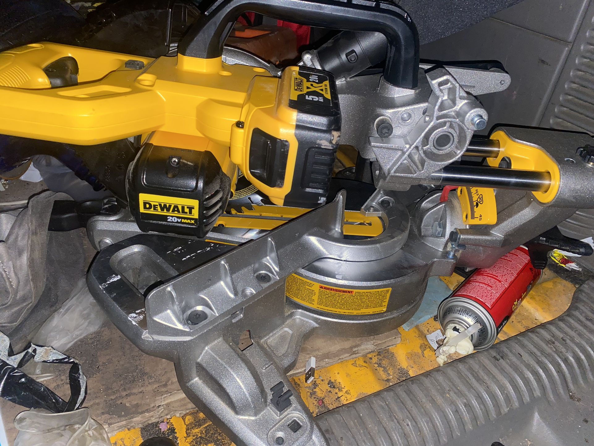 Dewalt 20v  Miter Saw