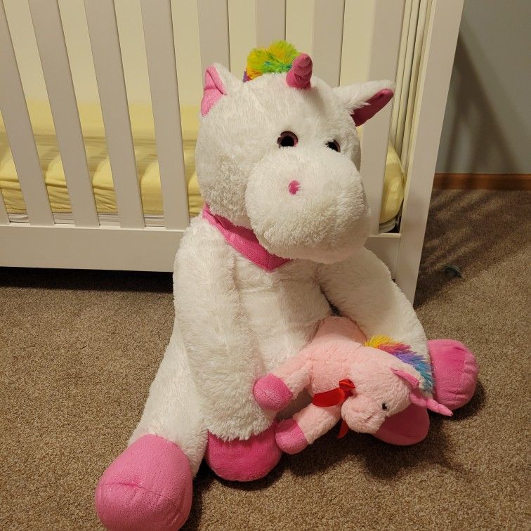 Giant Stuffed Unicorn