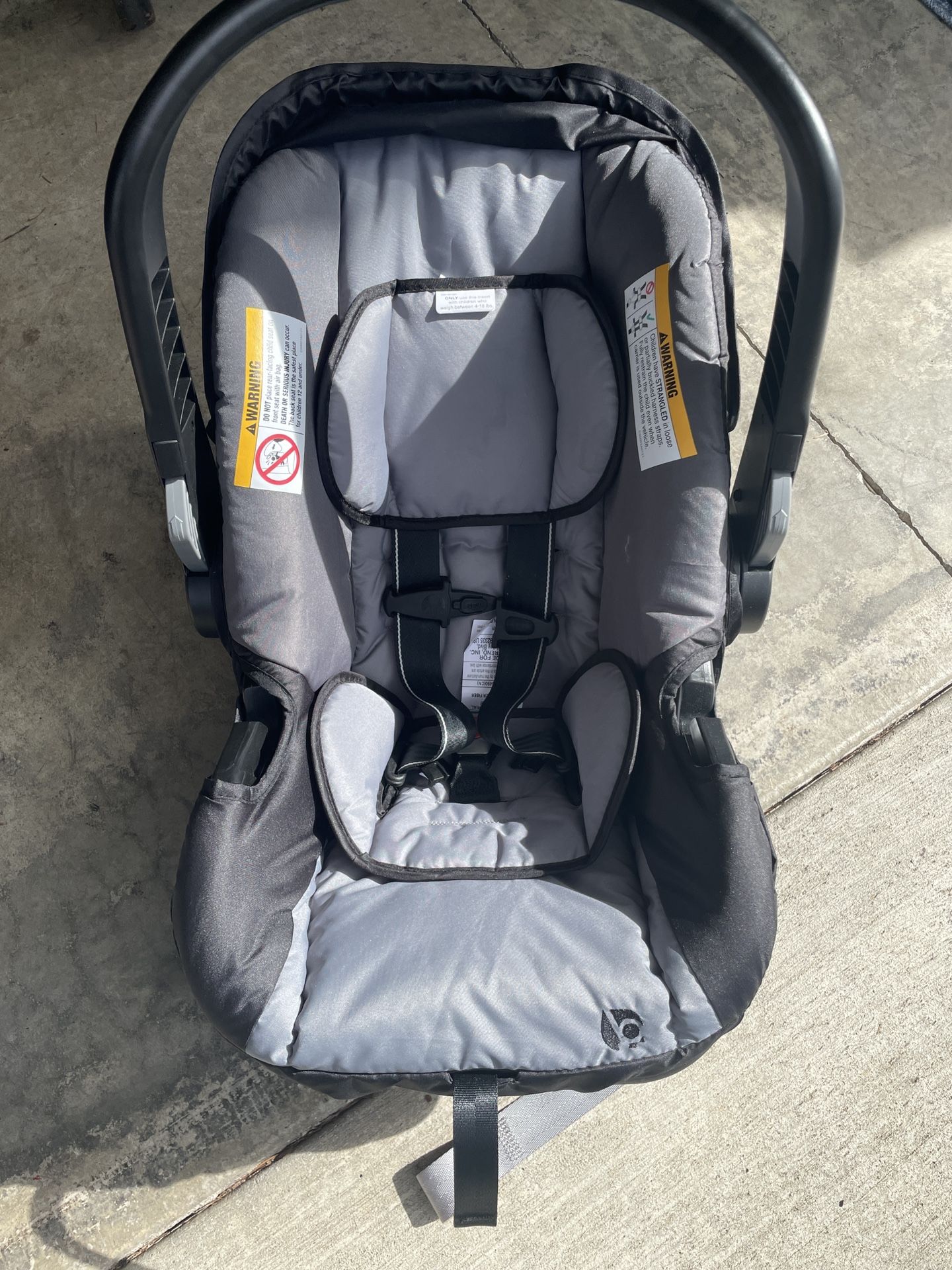 New Babytrend Car seat
