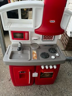 Little tykes kitchen set