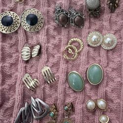 Vintage Clip On Earrings 