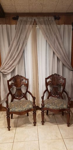 Dining table chairs