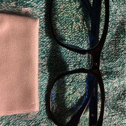 Henni Blue Light Blocking Glasses - BONUS case, Repair Kit, Cloth