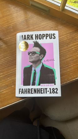 Fahrenheit-182 Mark Hoppus Signed book