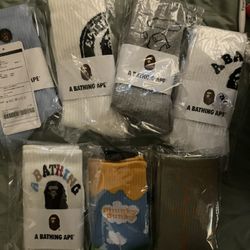 POPULAR NAME BRAND SOCKS!
