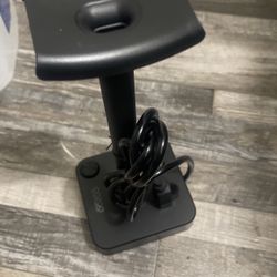 New Headphone Stand And Multiple Charging Port 