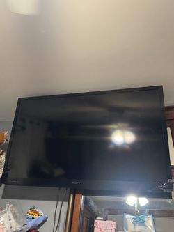 Sony BRAVIA 55" TV in Great Condition – Fully Functional