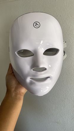 LED Light Therapy Mask