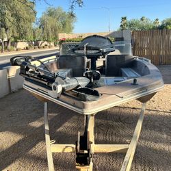 Cajun Bass Boat  19 Ft Needs TLC Runs Greatl  $2500 OBO 