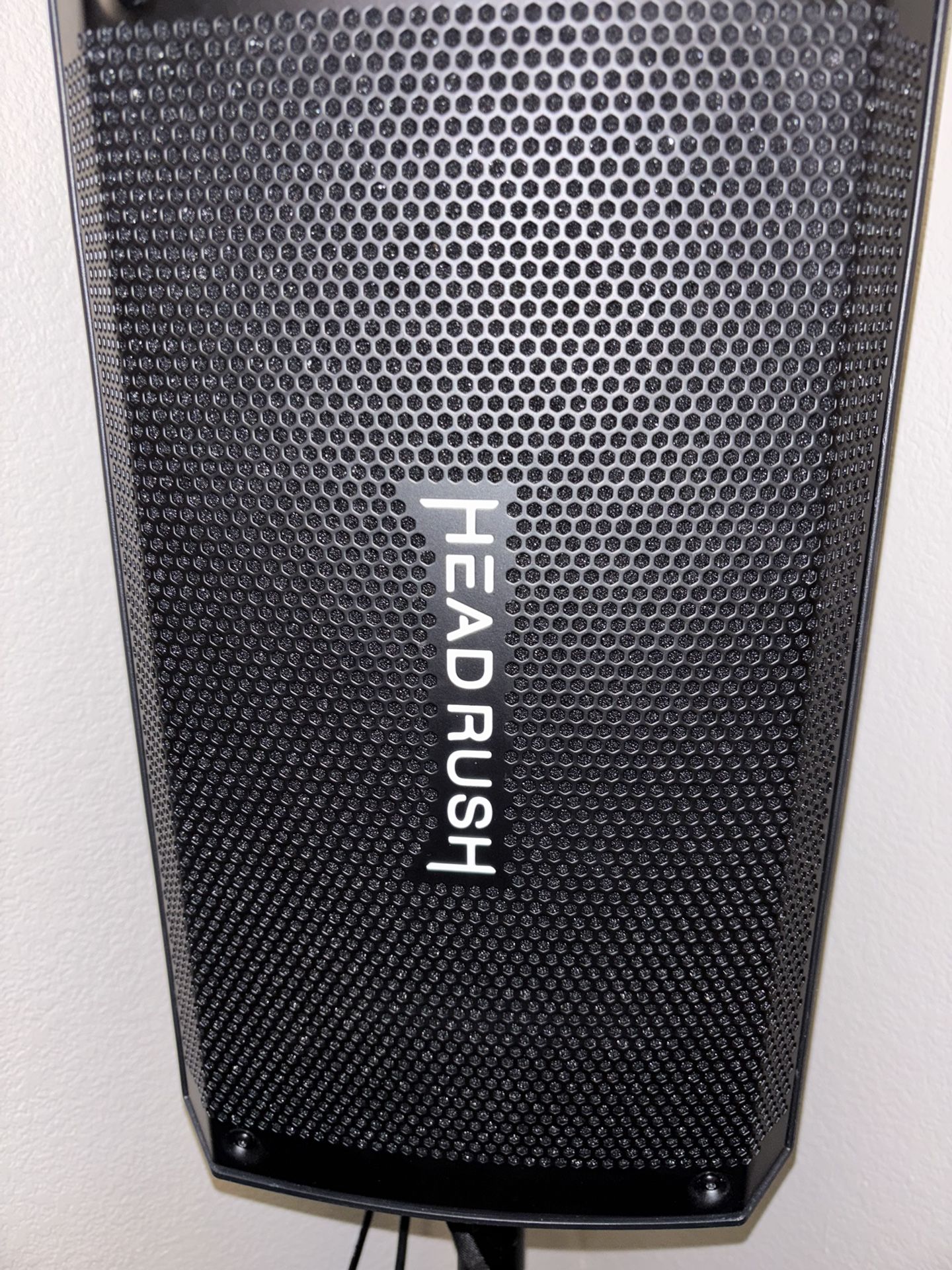 Headrush FR108 Speakers w/Stands And Speaker Cables