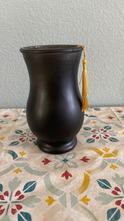 Black glass vase 8