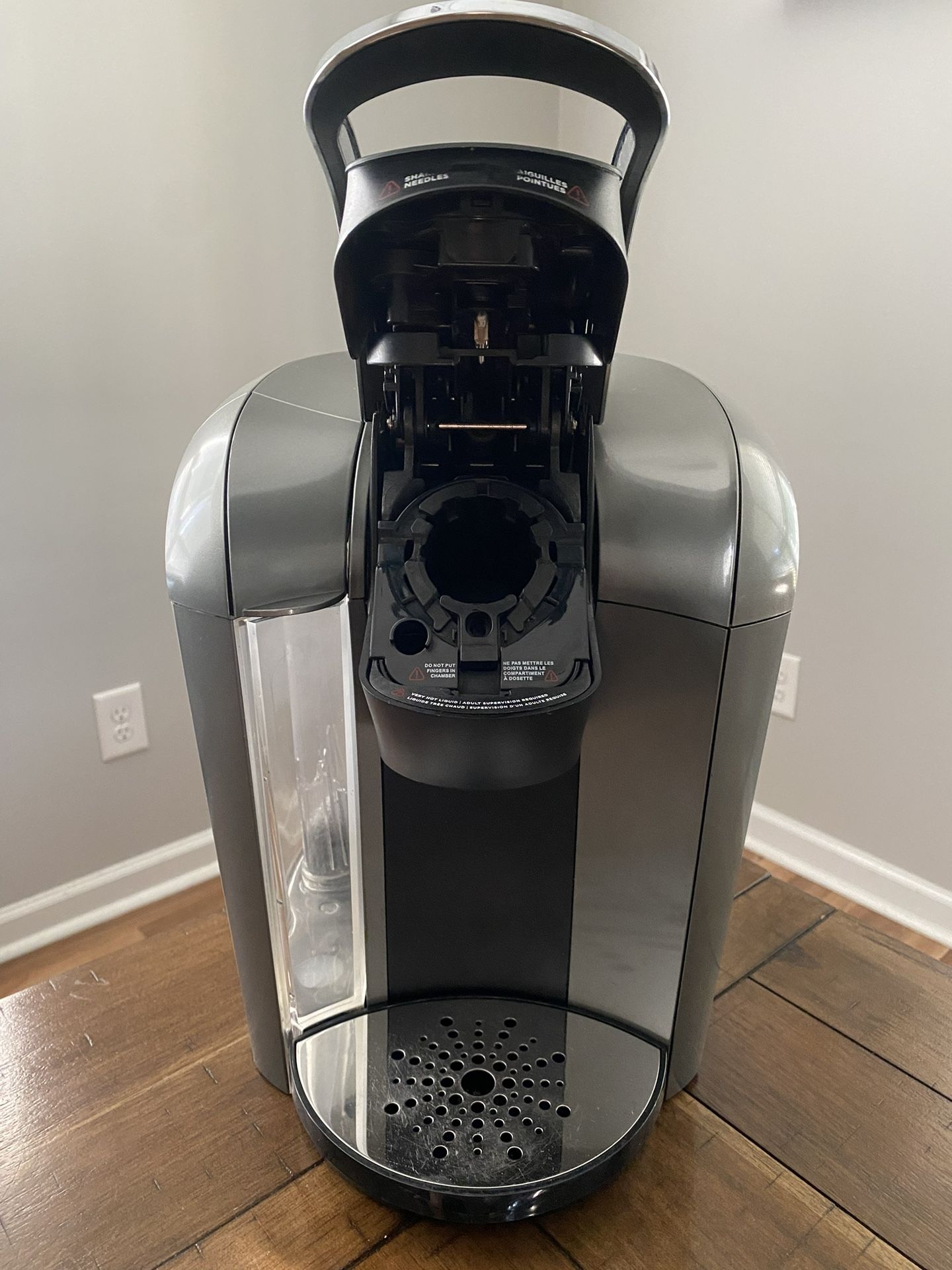 Keurig 2.0 Coffee Maker Used, Touchscreen for Sale in Raeford, NC