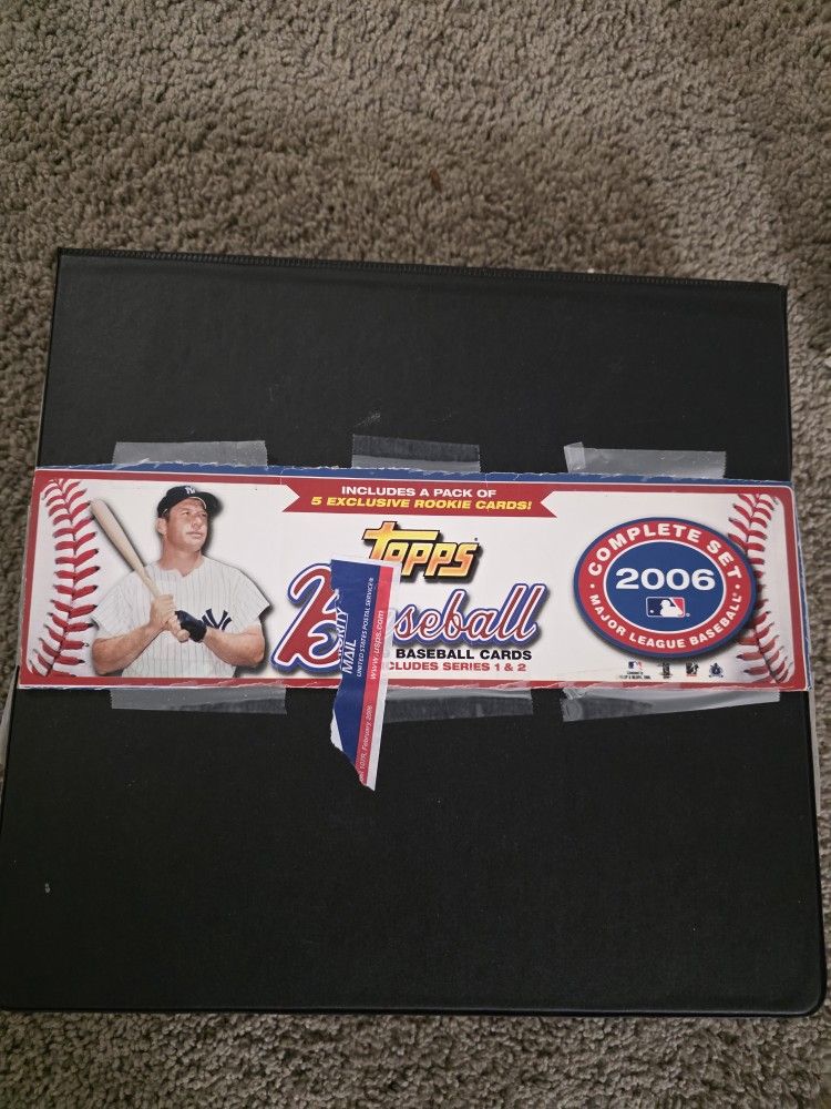 2006 Topps baseball card collection and Baltimore Orioles/Washington National Hat collection