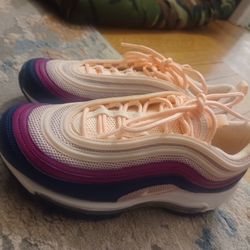 Women's Nike Sneakers 