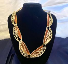VTG Trifari Amber Enamel & Gold Tone Feather Chunky Statement Jewelry Necklace
