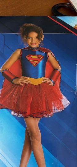 Super girl costume 3-4 years Preowned