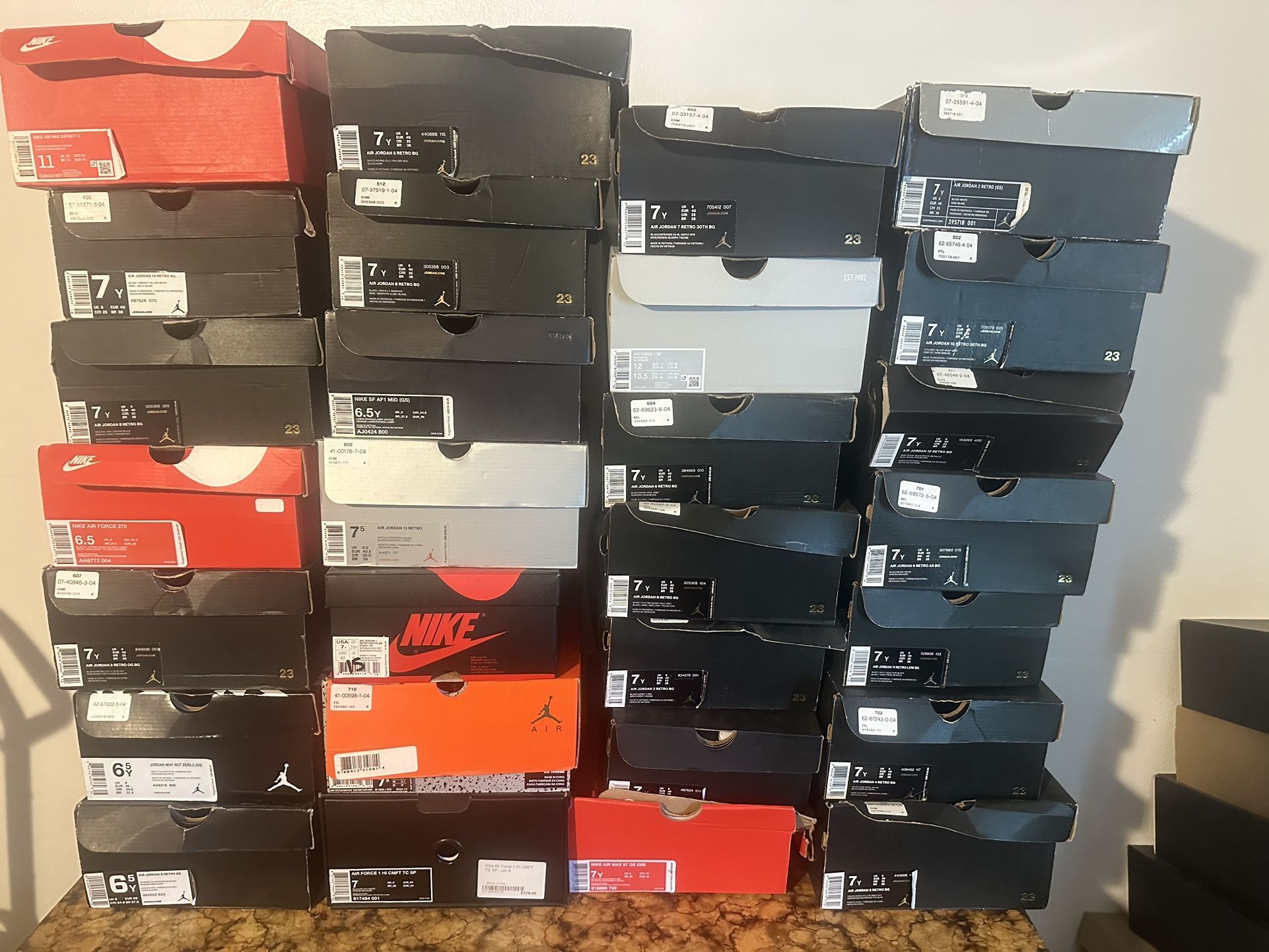 Nike Shoe Lot *PENDING PICKUP*