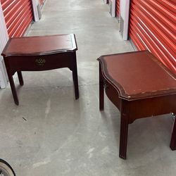 American of Martinsville pair of end tables