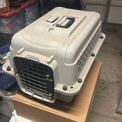 Pet carrier