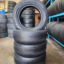 🔥 (4) 235 65 17 Michelin CrossClimate All Season Tires 