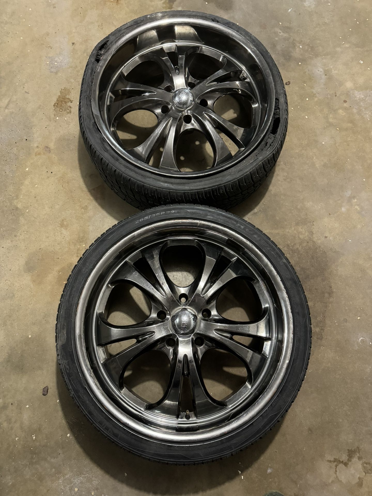 22" Boss motorsports Rims (2)
