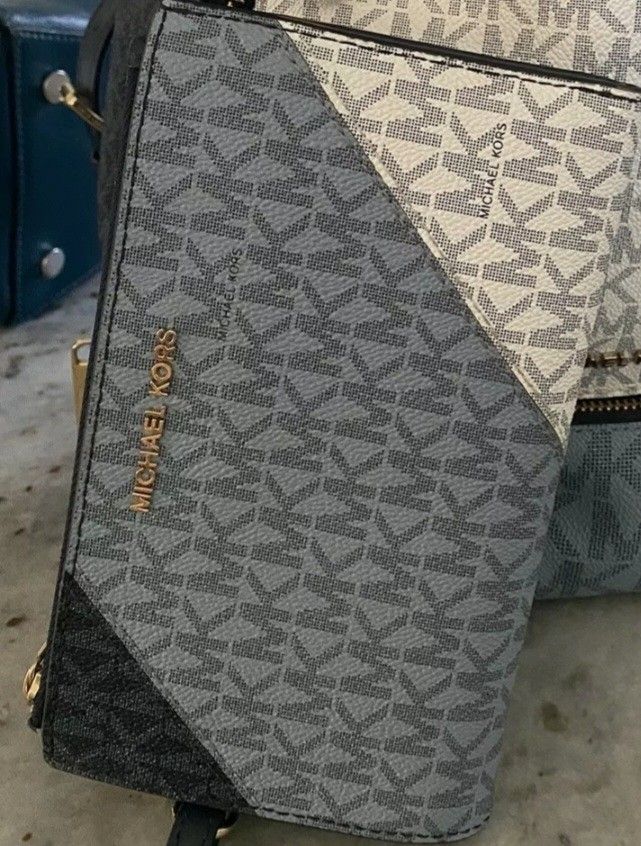 Michael Kors Jet Set Wallet Blue