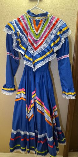 Teen Folklorico Dress (Size 14)
