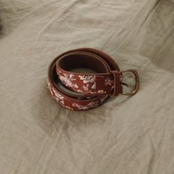 Woman's M Floral Leather Belt