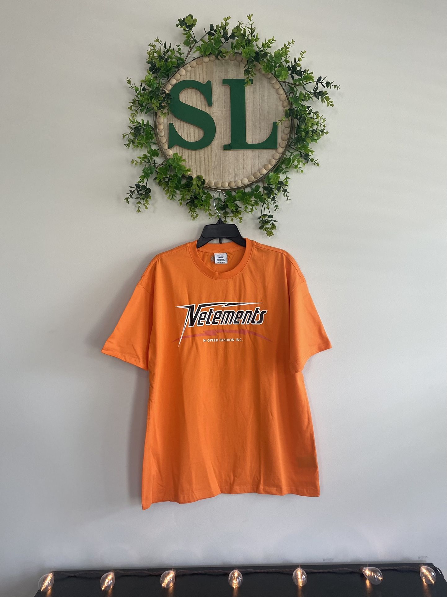 Vetements Orange (Hi-Speed Fashion) T-Shirt Men’s Sz. Medium