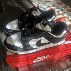 Nike Dunk Panda 