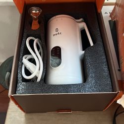 Nut Milk Maker, nutr . Great Used Conditions In The Box