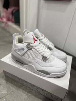 Jordan 4s