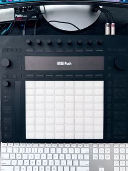Ableton Push 3 Desktop Controller Workstation w/ 64 MPE pads and Audio Interface