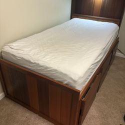 Captain’s Bed