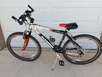 Schwinn 26" Mountain Bike