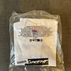 Supreme Futura Box Logo Tee Brand New Size Medium 