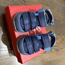 See Kai Run size 5 toddler Sandals