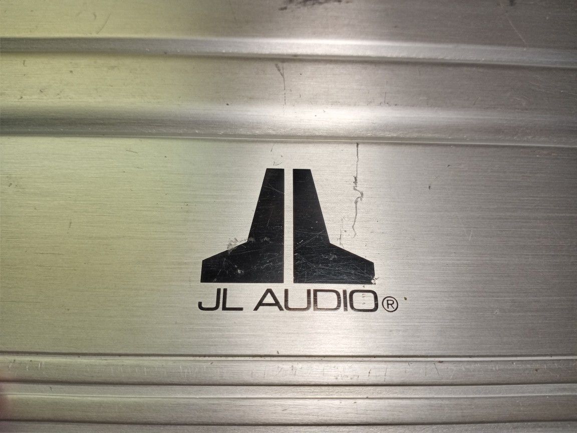 JL Audio Amplifier E6450