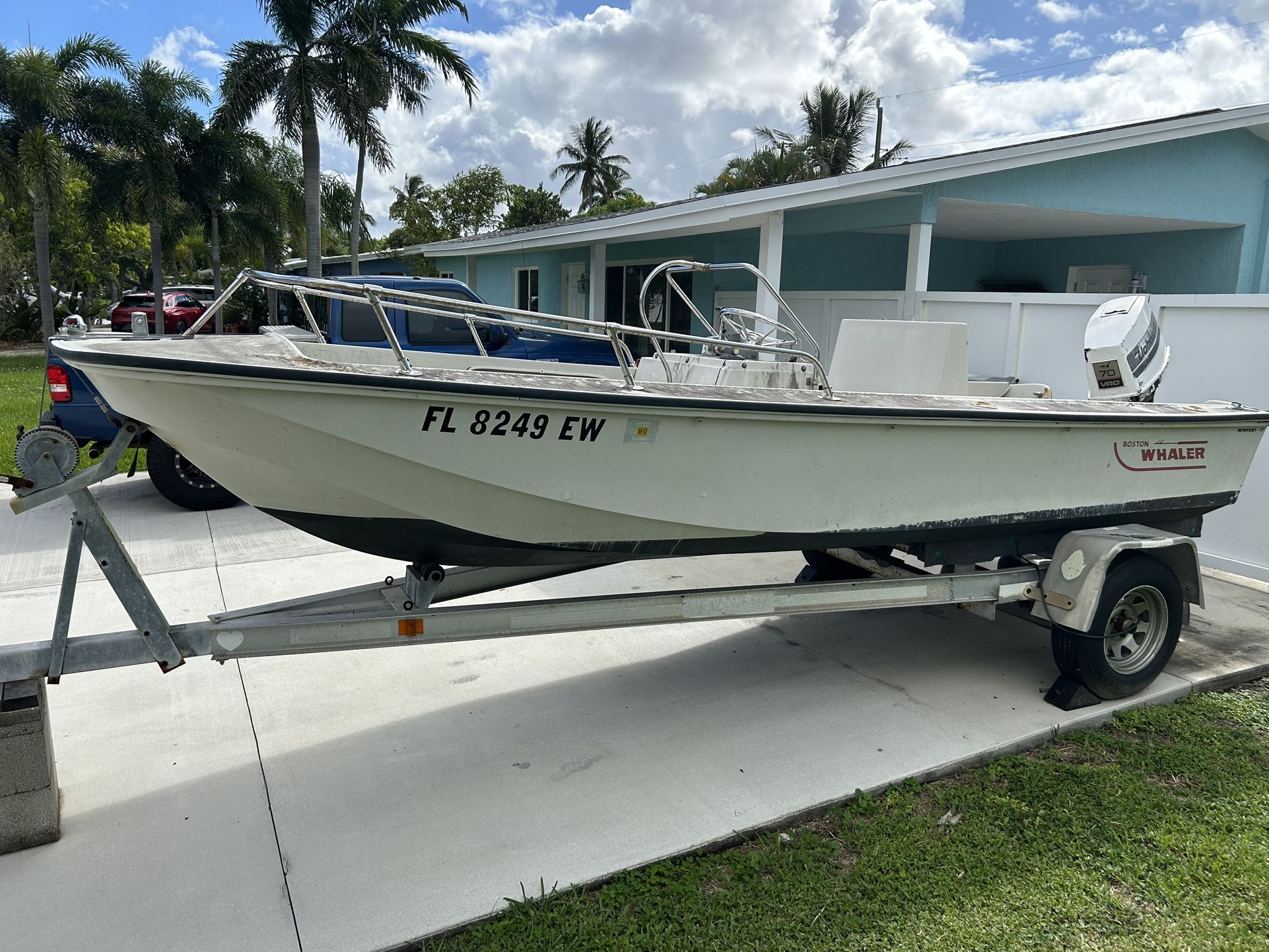 17ft Boston Whaler