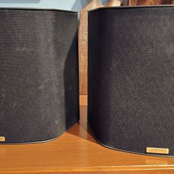 2 Jamo Surround 150 Speakers 