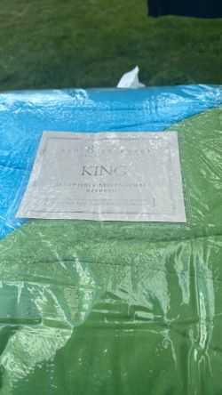 8 Piece Riversibke Room Ensembke King size
