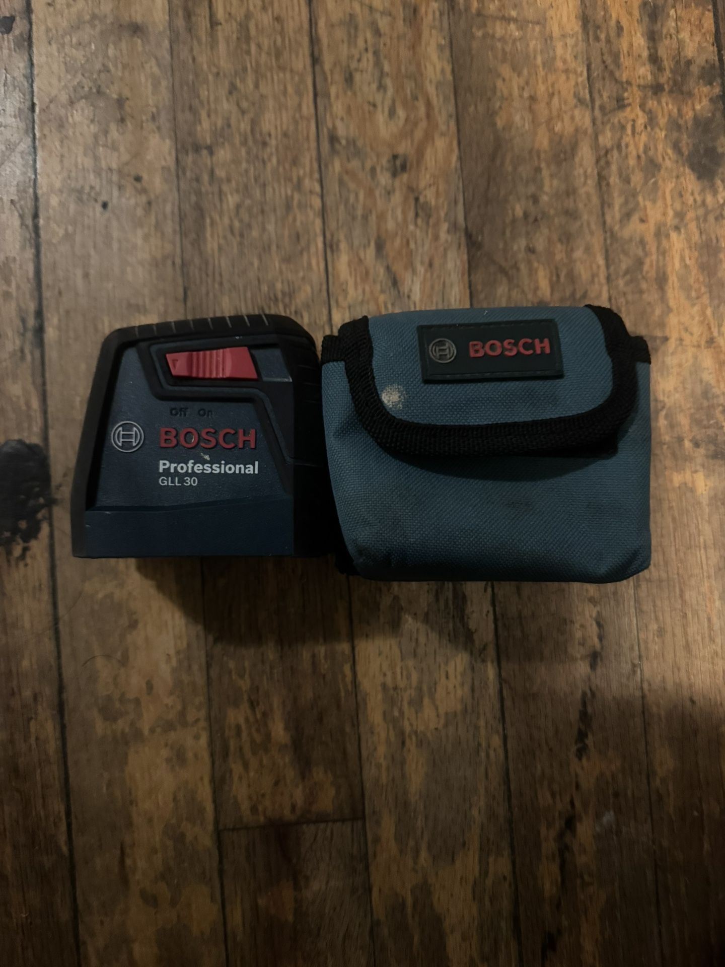 Bosch Bosch GLL 30 Self-Leveling Cross-Line Laser
