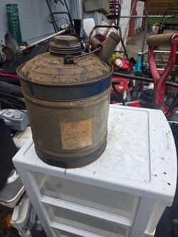 Old school metal gas can