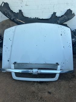 2003-2005 Silverado hood and grill