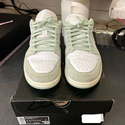 Jordan 1 Low SE “Seafoam” (With Box)