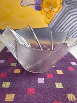 2 Glass serving bowls